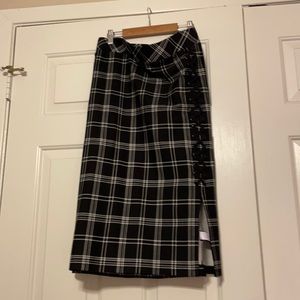 Plus sized, skirt